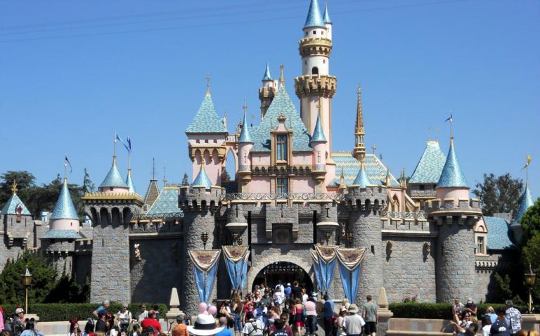 3 Keys to a Great Theme Park Visit for Your Child