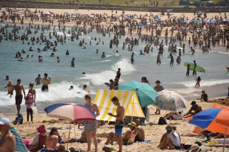 Temperature Rises To Nearly 50 Degrees In Australia